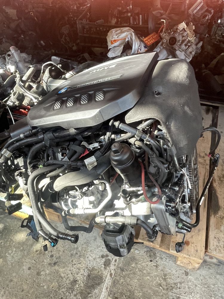 Suport filtru ulei motor BMW seria 5 G30 2.0 d 2017