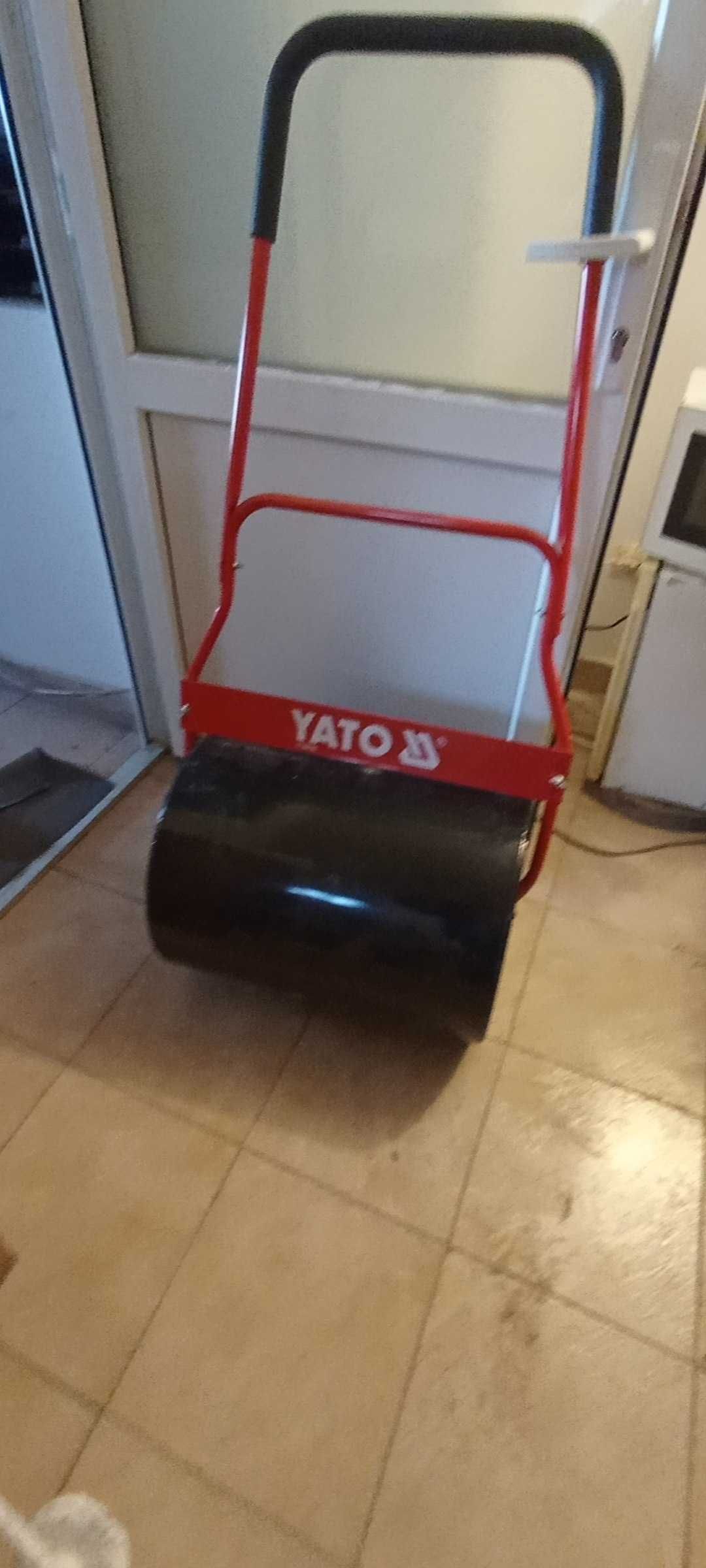 Masina de aerat, scarificator, tavalug, totul pentru gazon