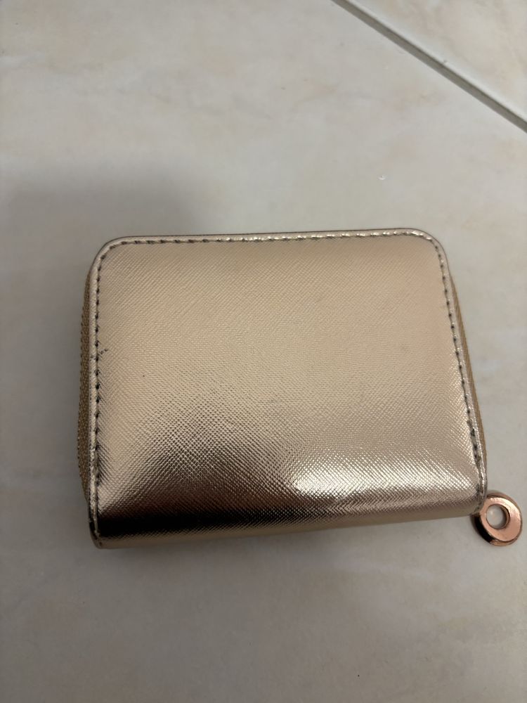 Портфейл