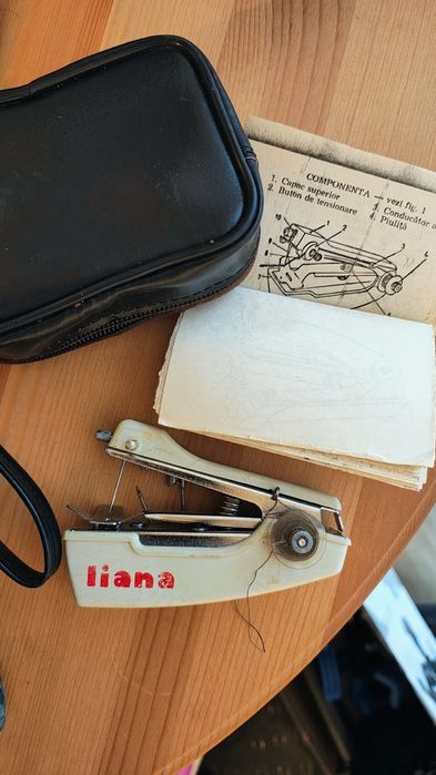 Mașină de cusut manuală Liana