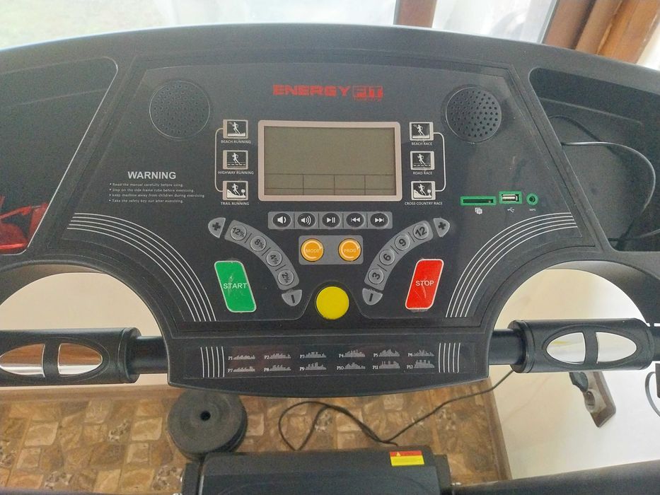 Бягаща пътека чисто нова