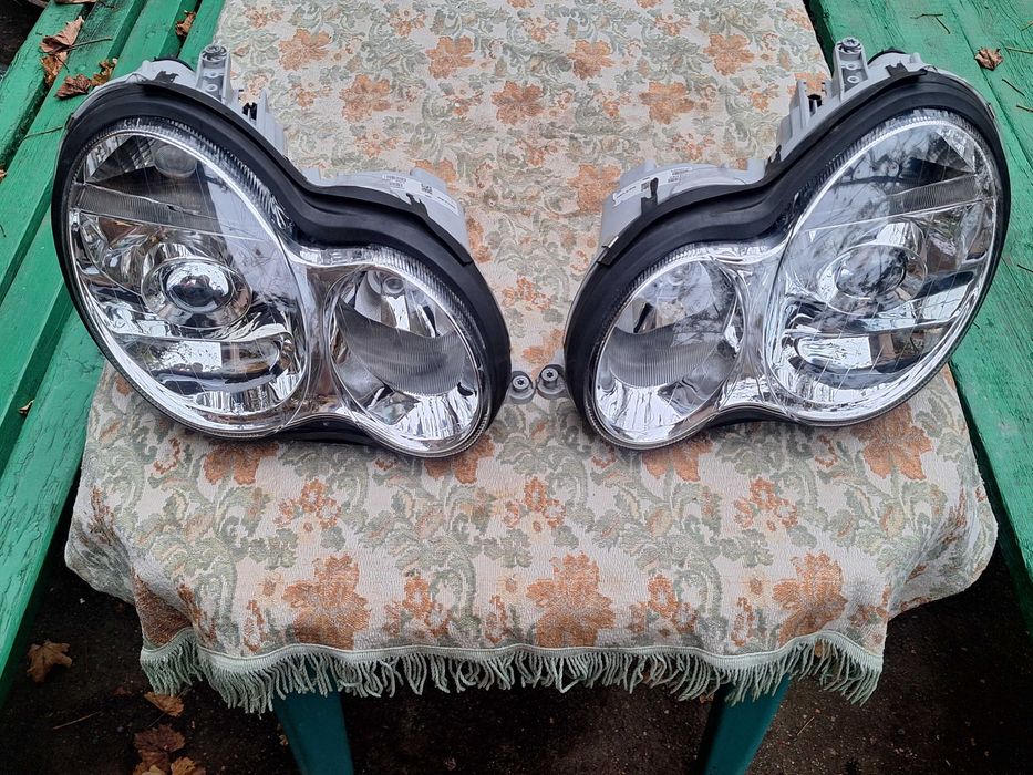 Фарове за Мерцедес  C класа W203