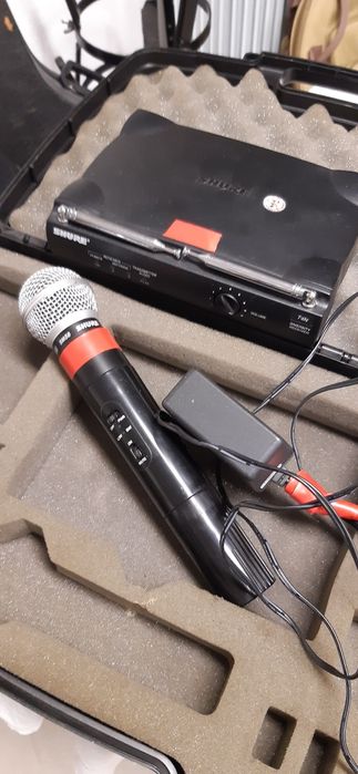 Microfon cu emițător shure sm 58