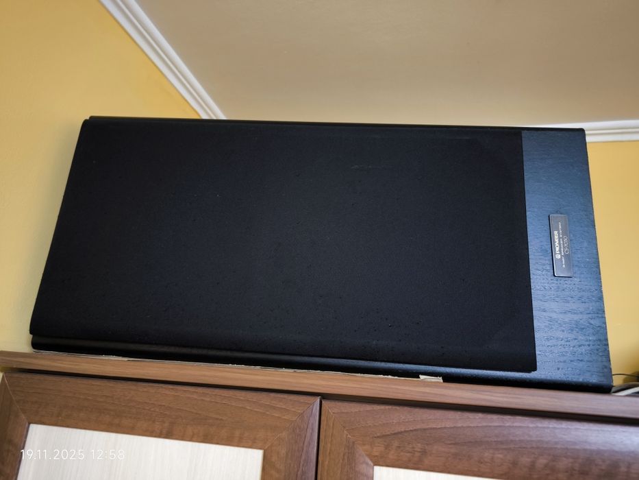 Продавам тонколони Pioneer CS-7030 190w 8 ома 10" бас