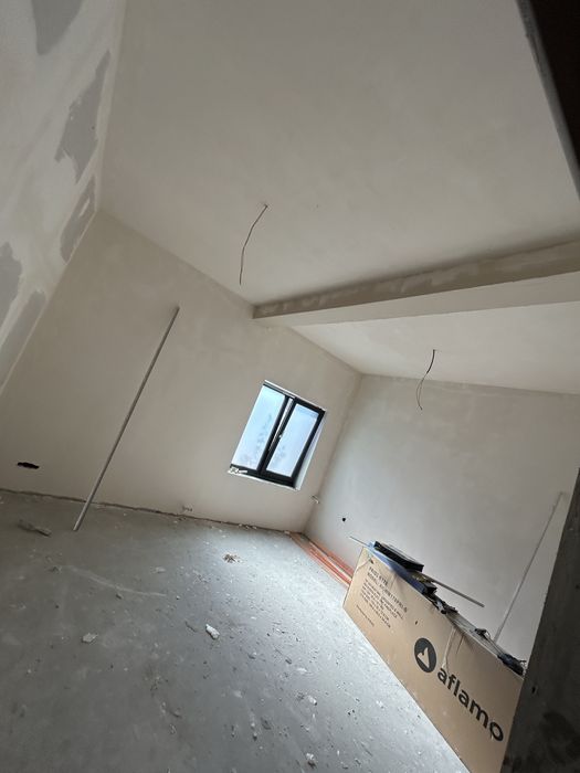 Amenajeri interioare Apartamente si case