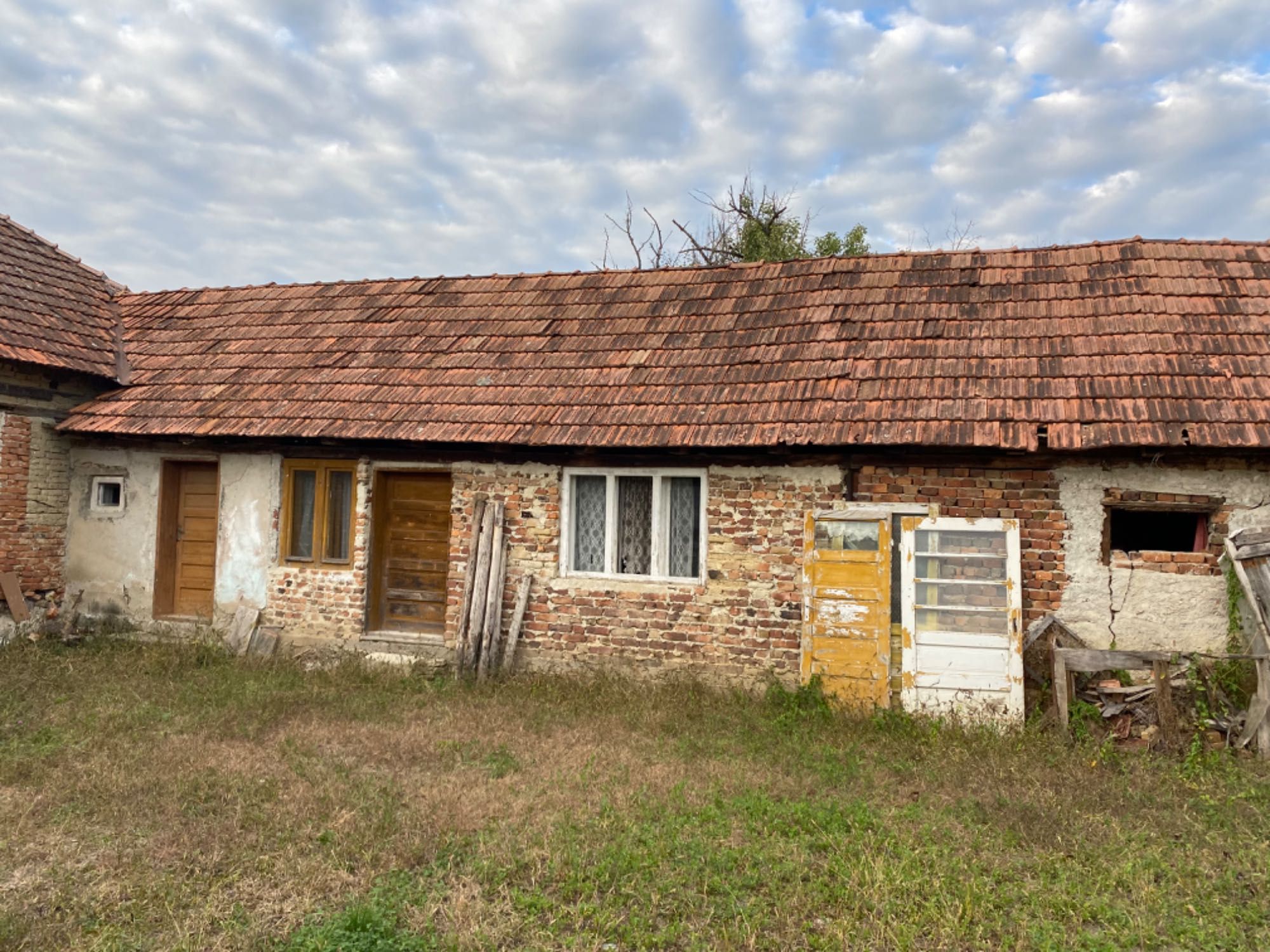 Casa de vânzare in (Hârsesti)