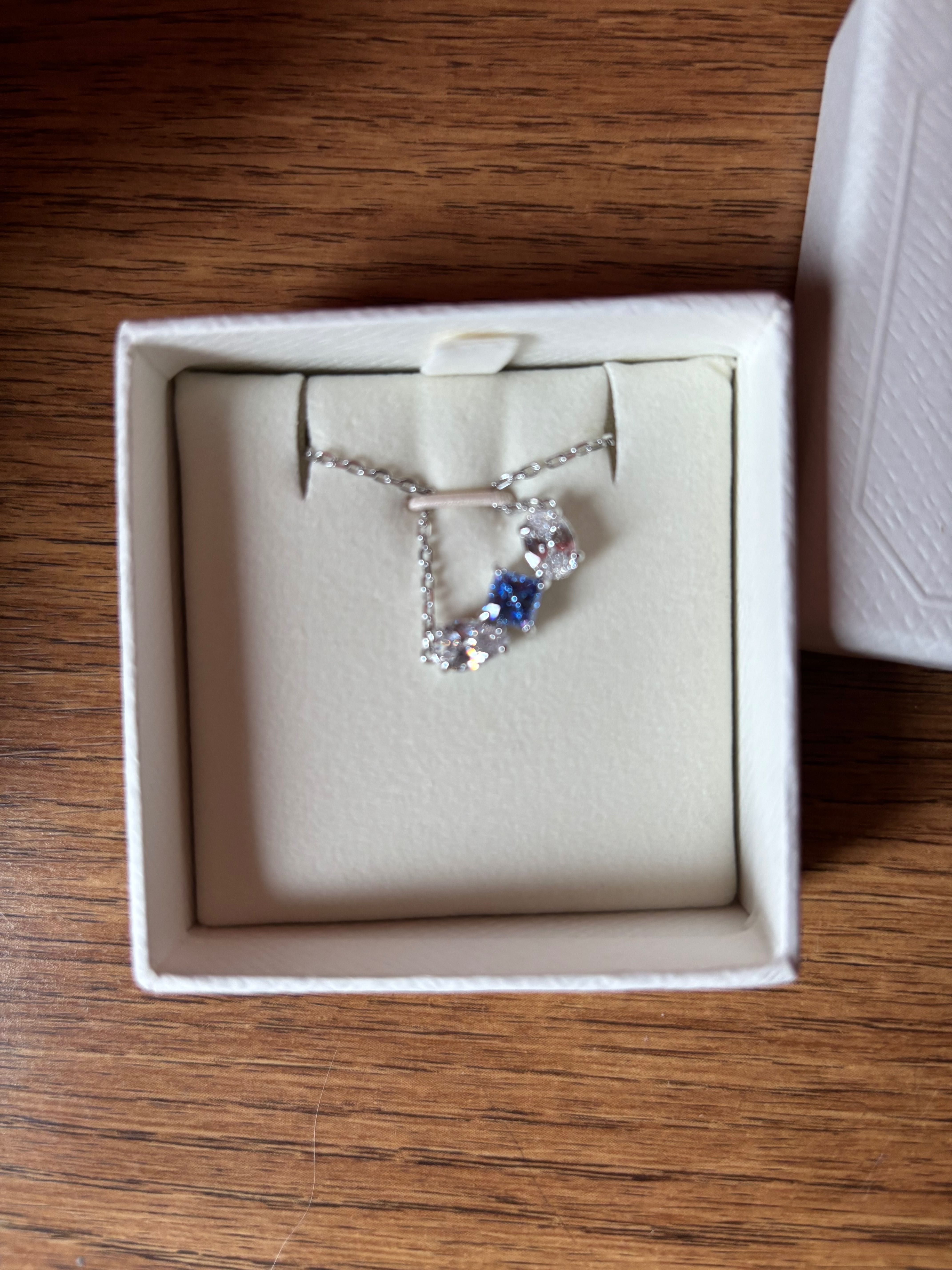 Уникално колие SWAROVSKI