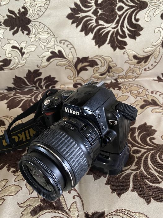 Профессиональный фотоаппарат