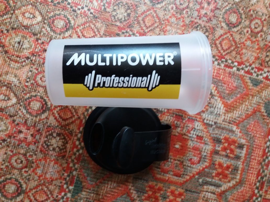 Шейкер Multipower 700 мл