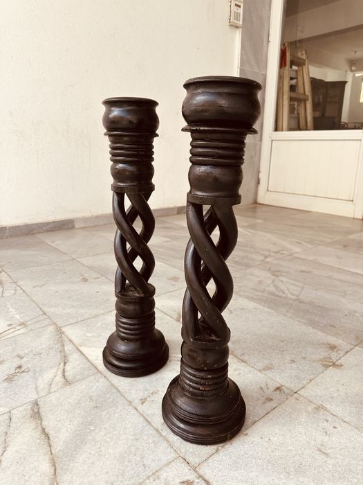 Масивни винтидж свещници от твърдо дърво – 63 см, датски