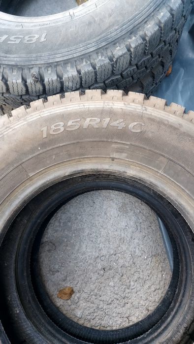 продавам гуми за бус