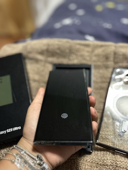 Vand sau schimb Samsung Galaxy S23 Ultra 256GB
