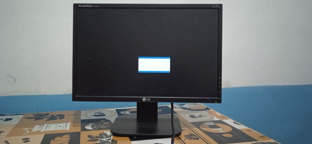 Monitorlar Sotiladi.