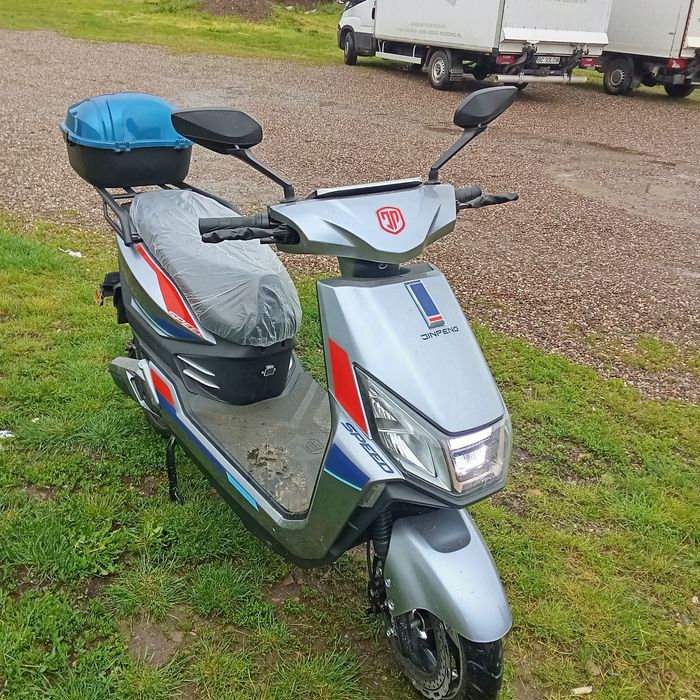 Vind scuter electric