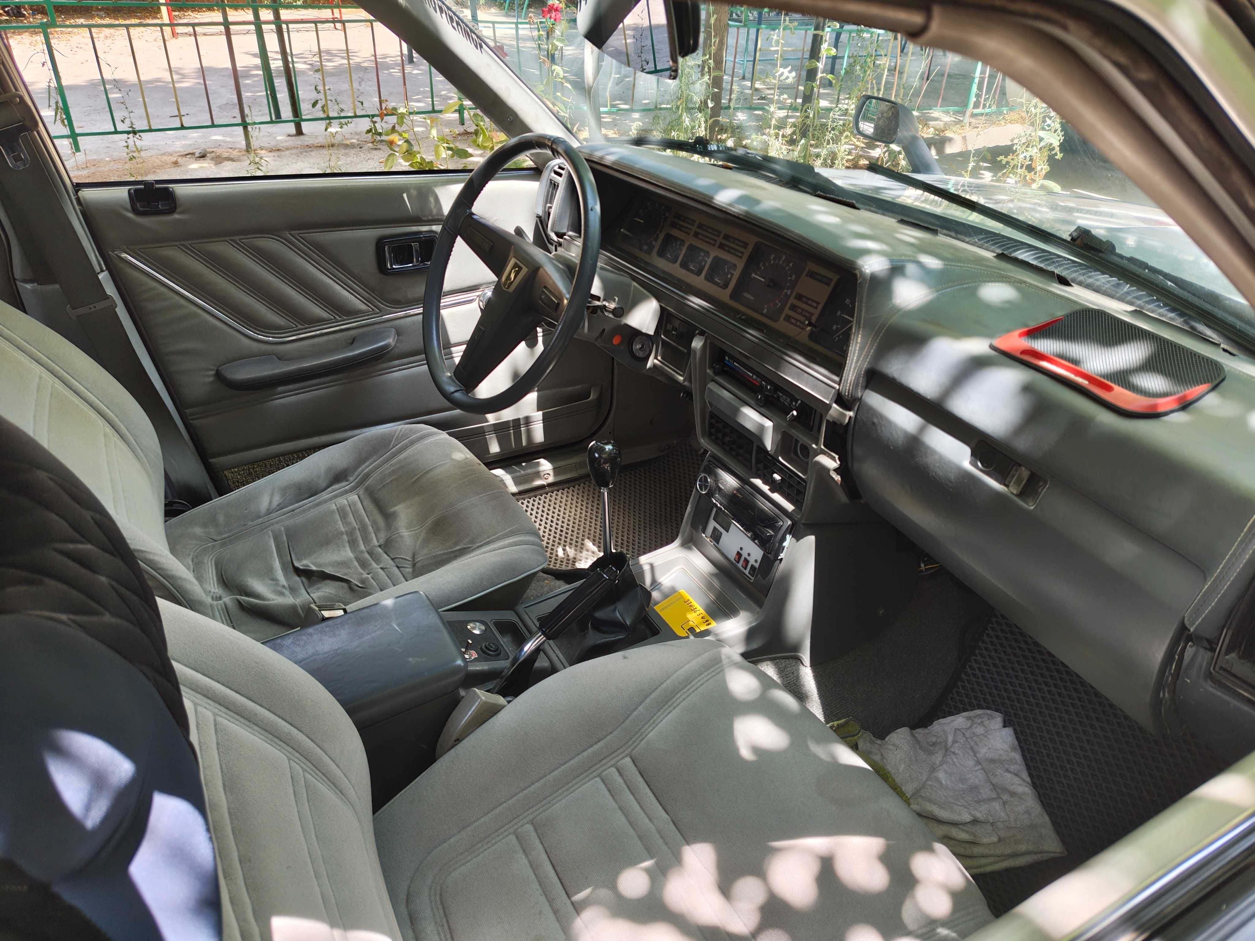 Nissan Skyline C210