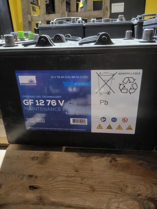 Baterii auto camioane,utilaje și panouri solare