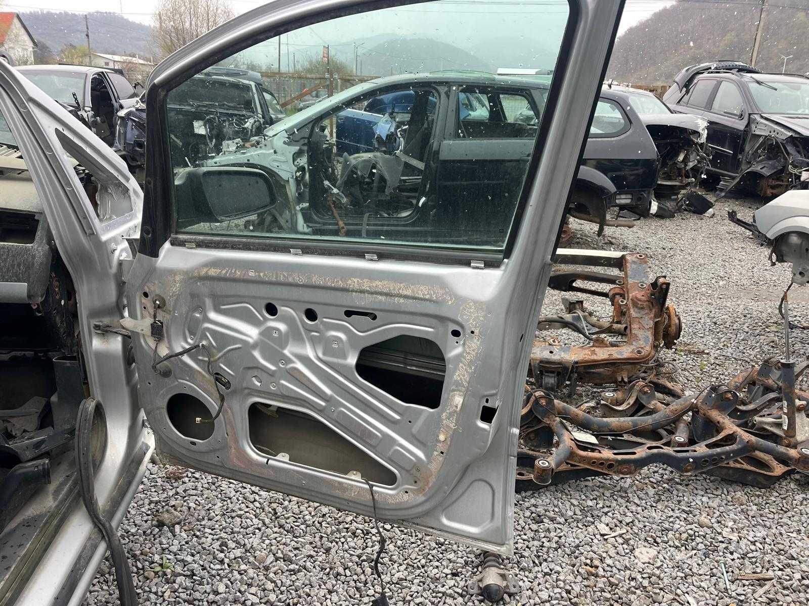 Vand Usi Dreapta Fata/Spate Opela Zafira B