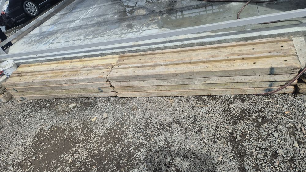 Grinzi doka constructii