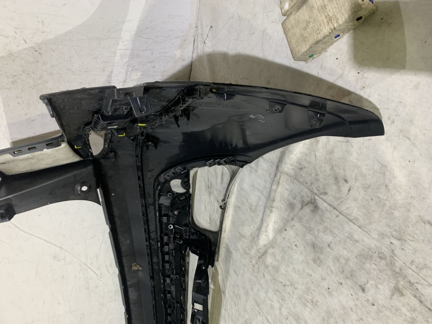 Bara spate Range Rover Velar, 2018, 2019, 2020, 2021, 2022, cod origine OE J8A2-17A958CB.