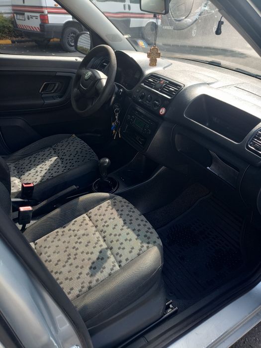 Autoutilitara/ van / mcv / Skoda Praktik 2011 / 1.6 tdi / euro 5