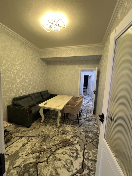 Tayyor uy arendaga berladi 2 xona hamma kerakli jihozlari bor