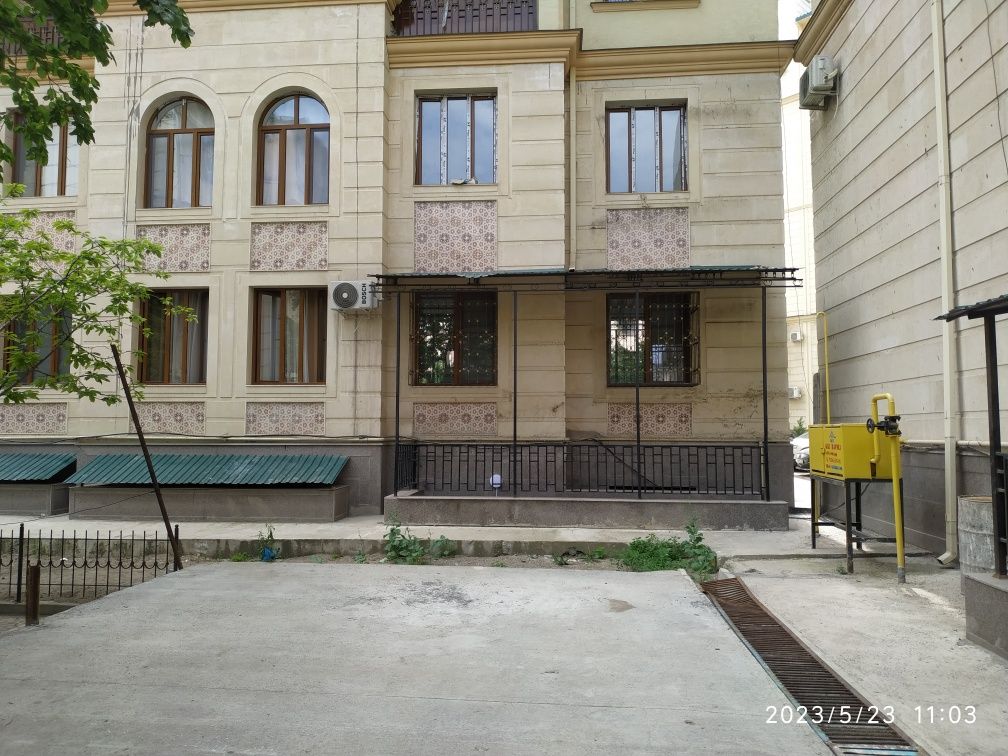 Ц-15 Жангох. Продам можно обмен.Офис квартиру 29m2.ЦОКОЛЬНЫЙ этаж. Обм