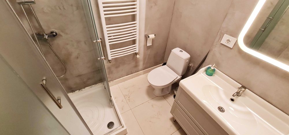Apartament de închiriat în Mamaia Nord - decomandat