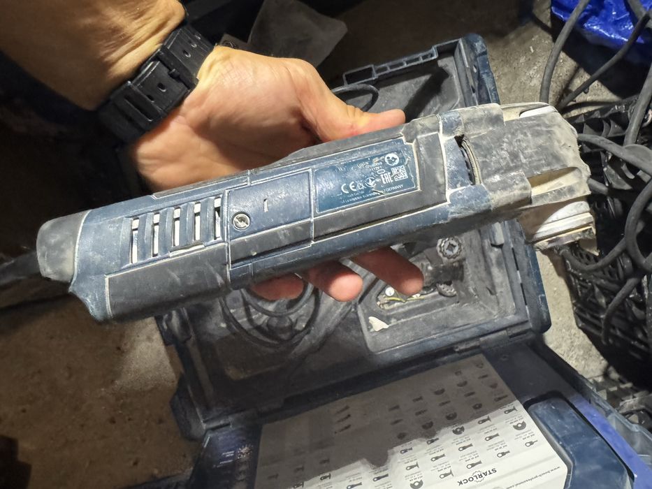 Multifunctional Bosch gop 40-30 pe cablu