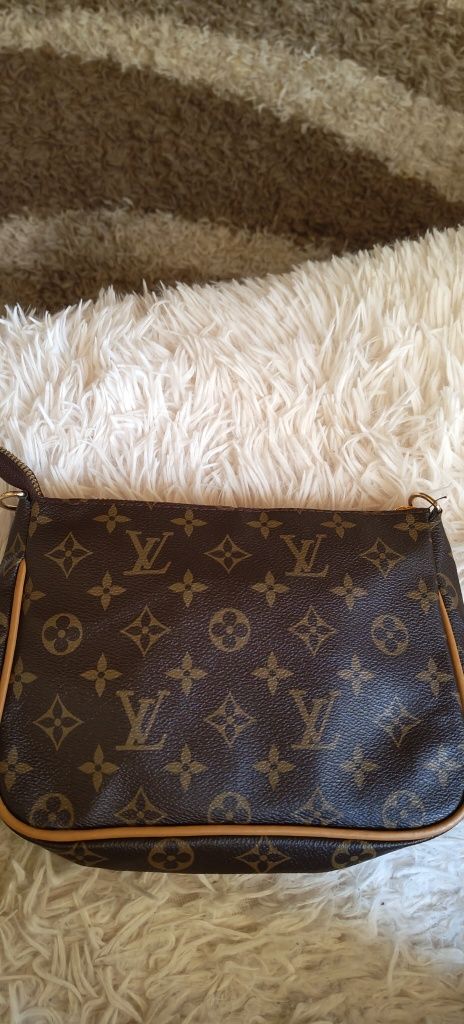 Чанти Louis Vuitton Paris