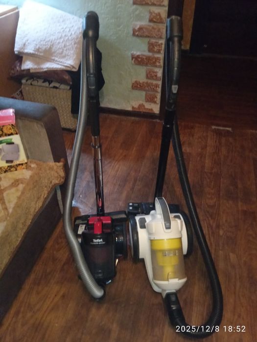 Продам 2 пылесоса