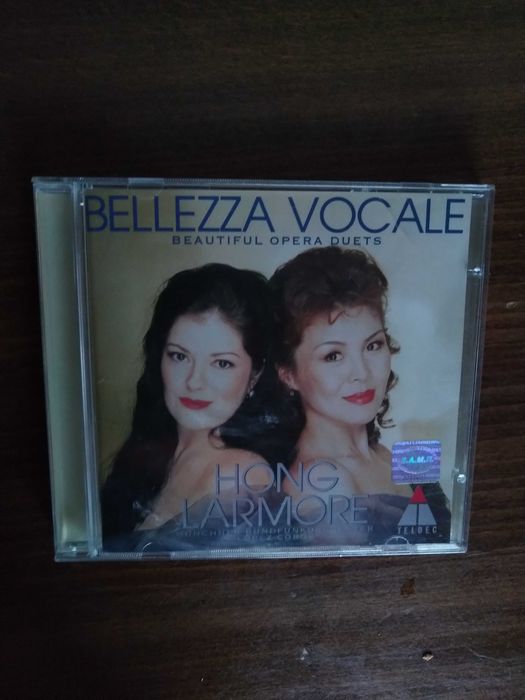 Ирра ,Biyouna, Nicole, Dannii, Cleopatra и други