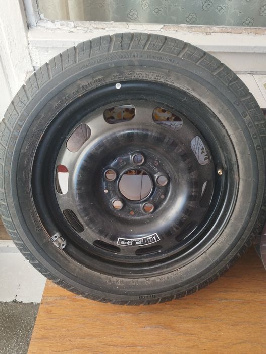 Roata rezerva Mercedes pe15