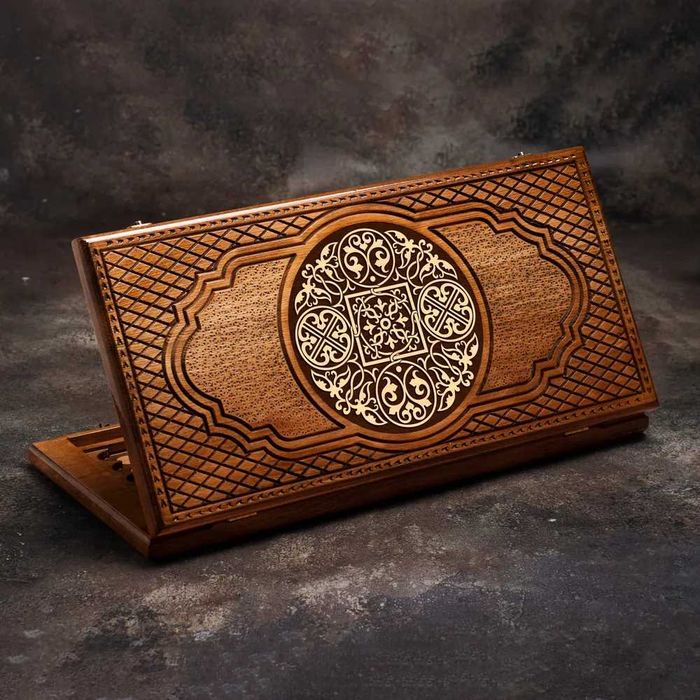 Нарды резные "Вязь 2" из массива бука (Армения)