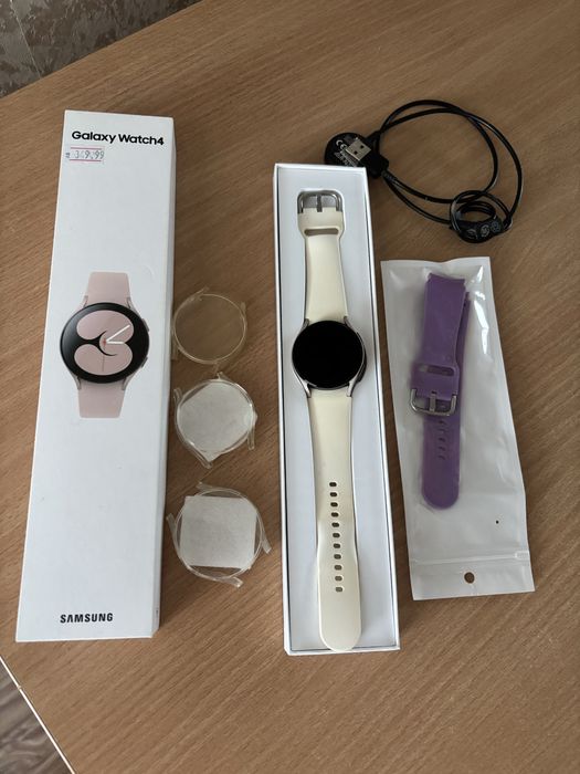 Смарт часовник Sаmsung Galaxy Watch 4
