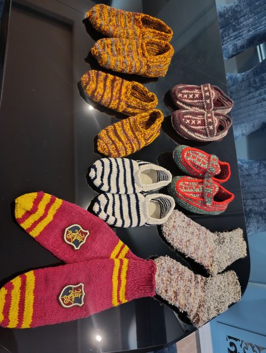 Вязаные шерстяные носки и тапочки для мужчин, женщин и детей