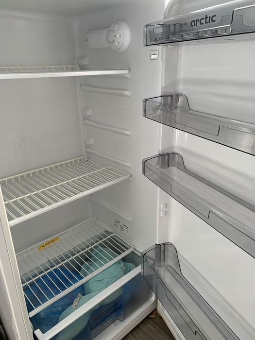 Ocazie,frigider cu congelator Arctic A+