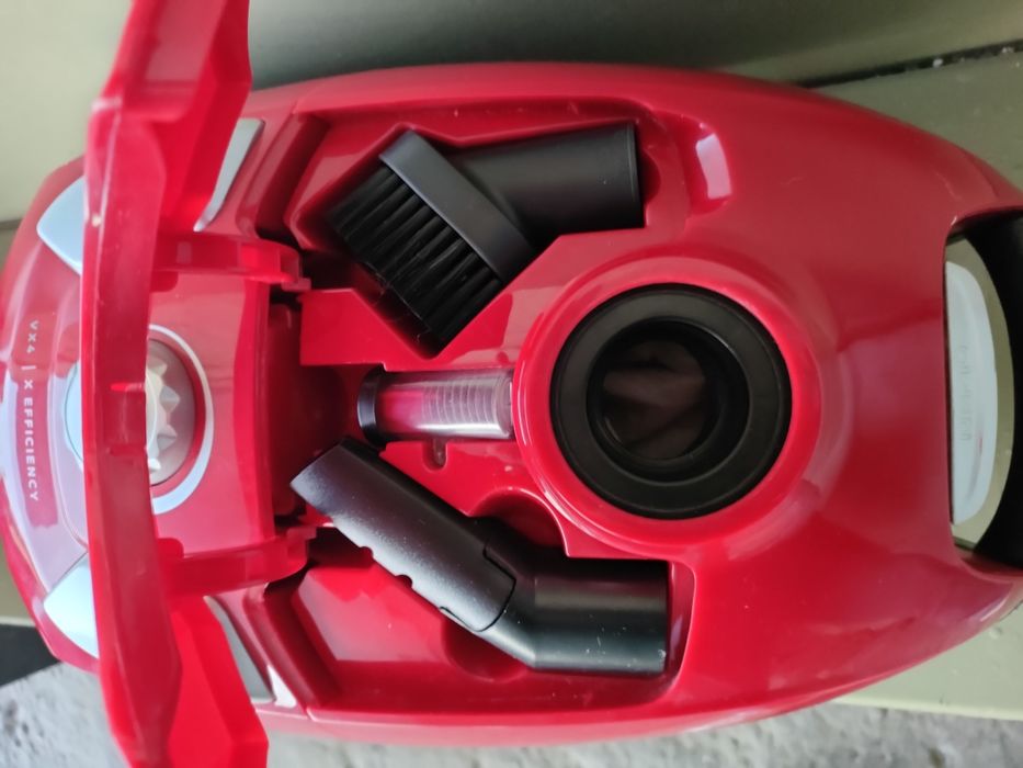 Прахосмукачка AEG