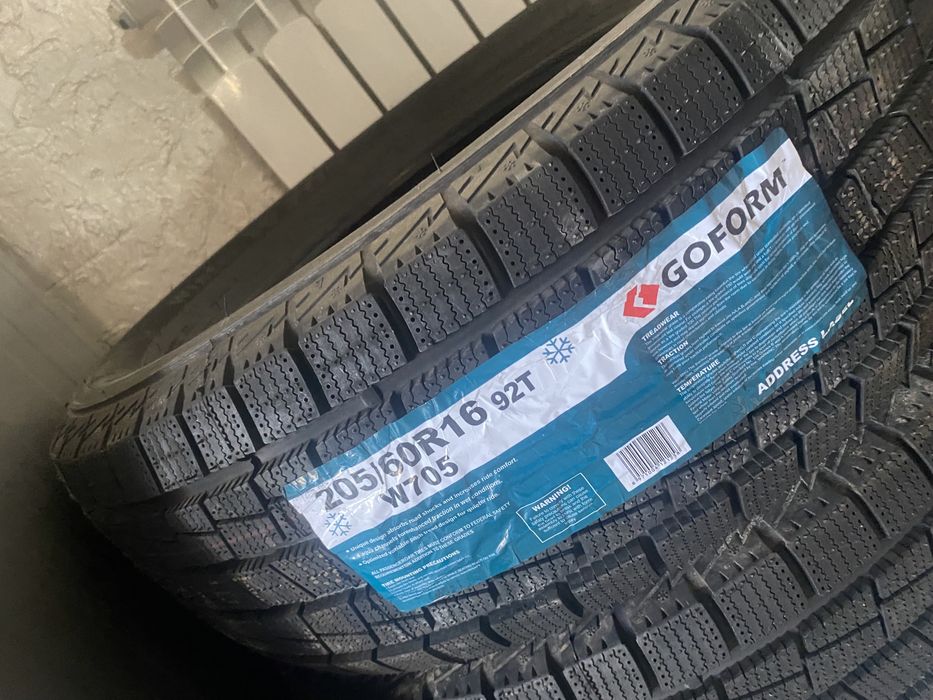Колеса новые 205/60/16, еще есть
