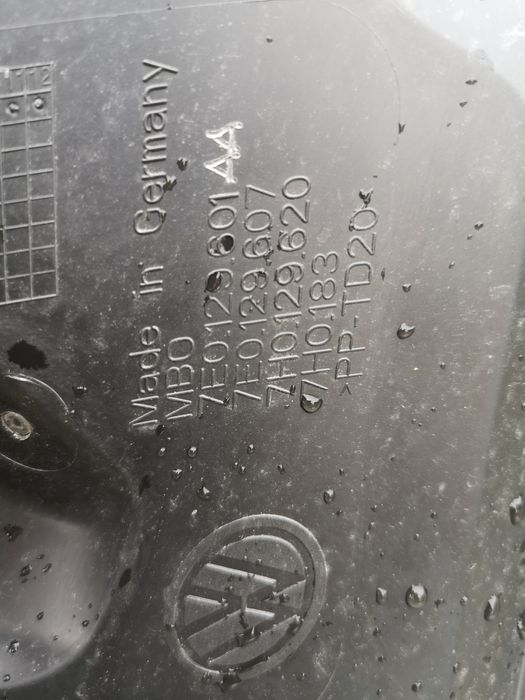 Carcasa filtru aer 2.0 tdi vw t5 transporter caravelle multivan 2012