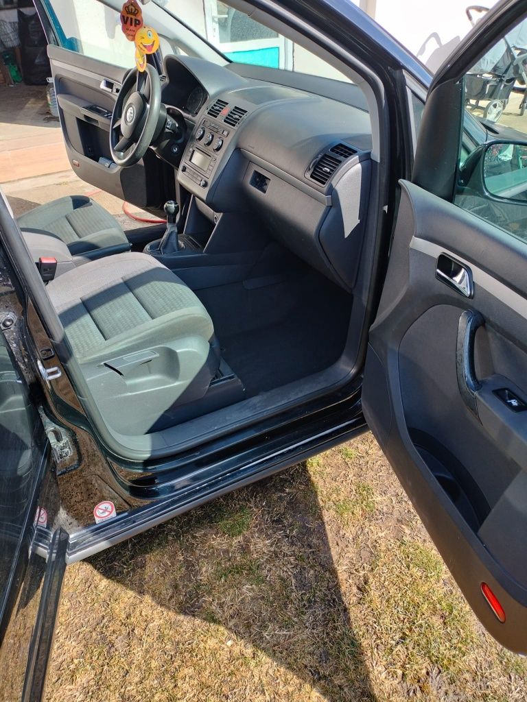 Vând skoda fabia