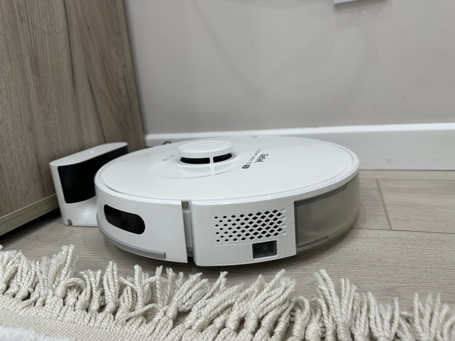 продается робот пылесос