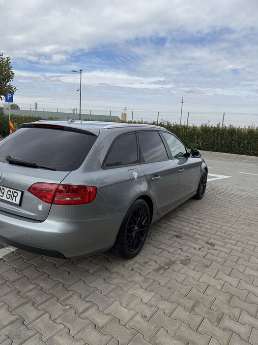 Vand Audi A4 an 2010 automat