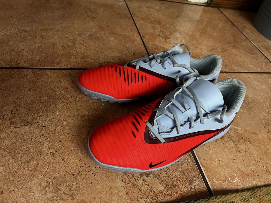 Ghete fotbal Nike phantom 6