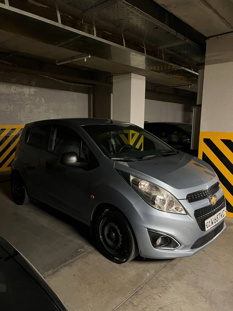 Chevrolet Spark 2010 чистая