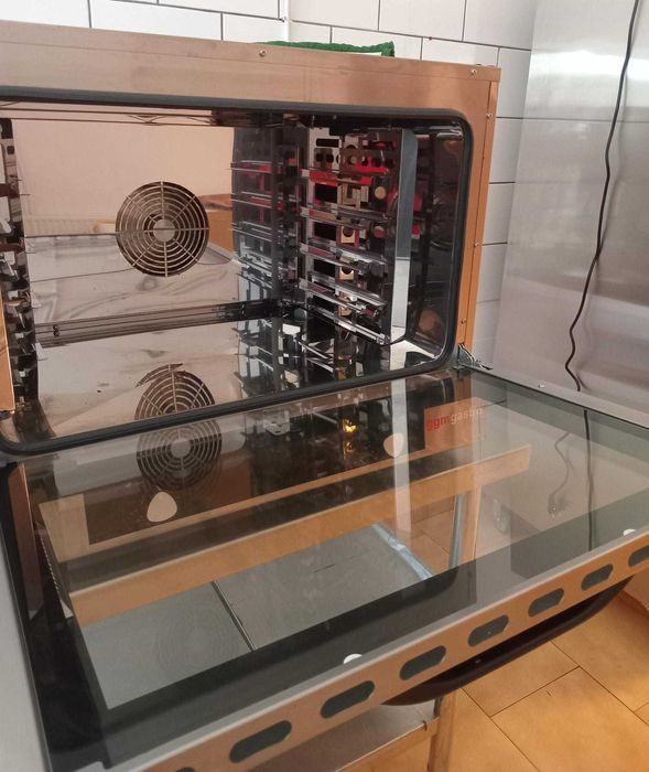 Vând cuptor trifazat patiserie cofetarie