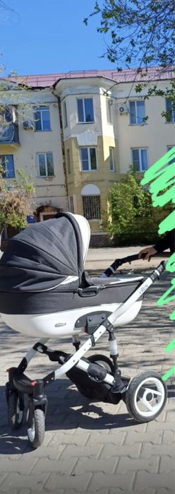 Продам коляску 3в1