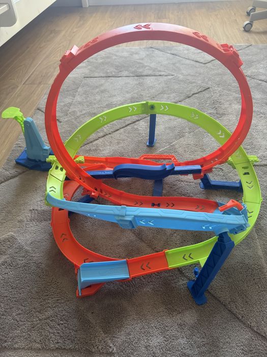 Писта Hot wheels
