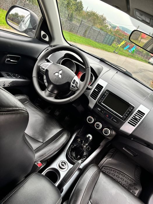 Mitsubishi Outalnder