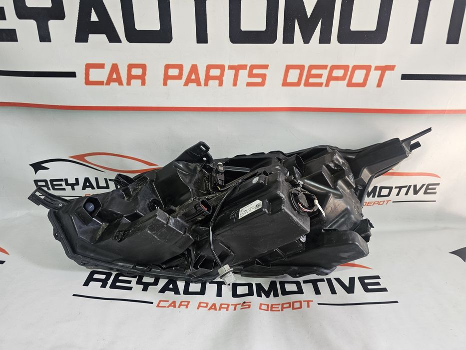 Far dreapta led Nissan Qashqai J12 dupa 2020 cod 100-8D02G