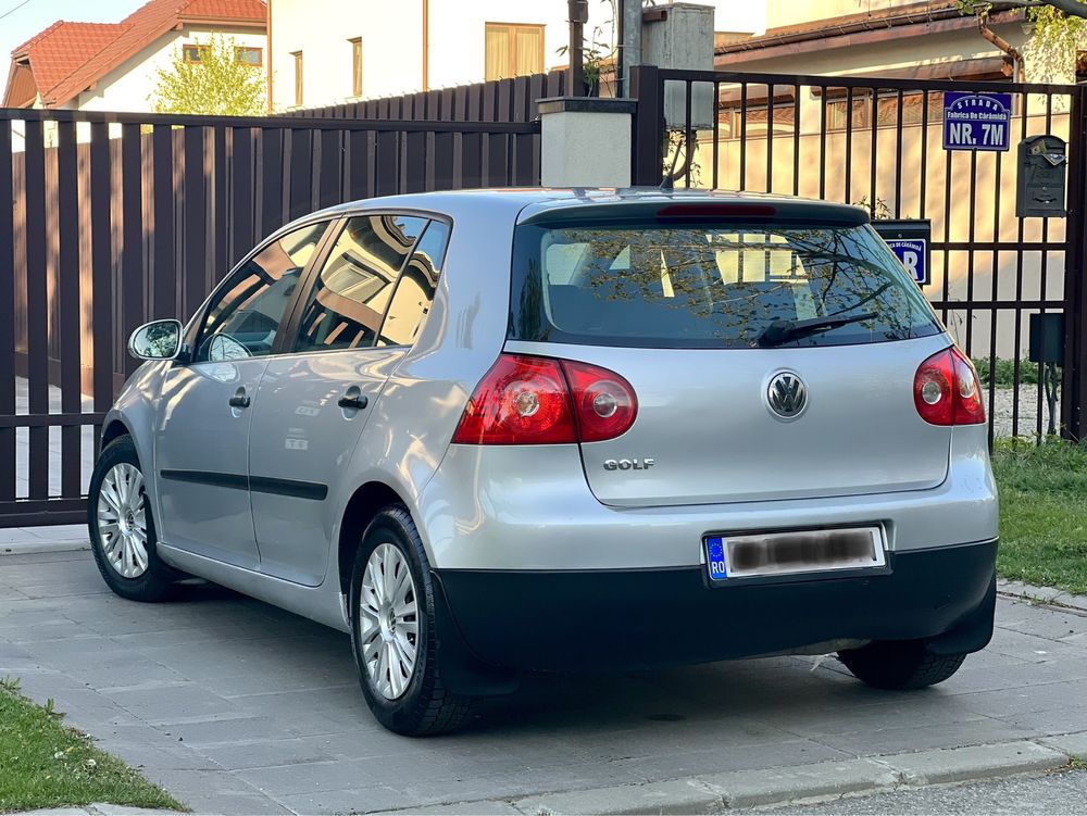 VW Golf •1.6 Benzina•Euro4•Climatronic••